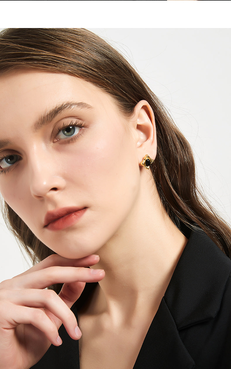 Reikistal Black Onyx Ear Stud