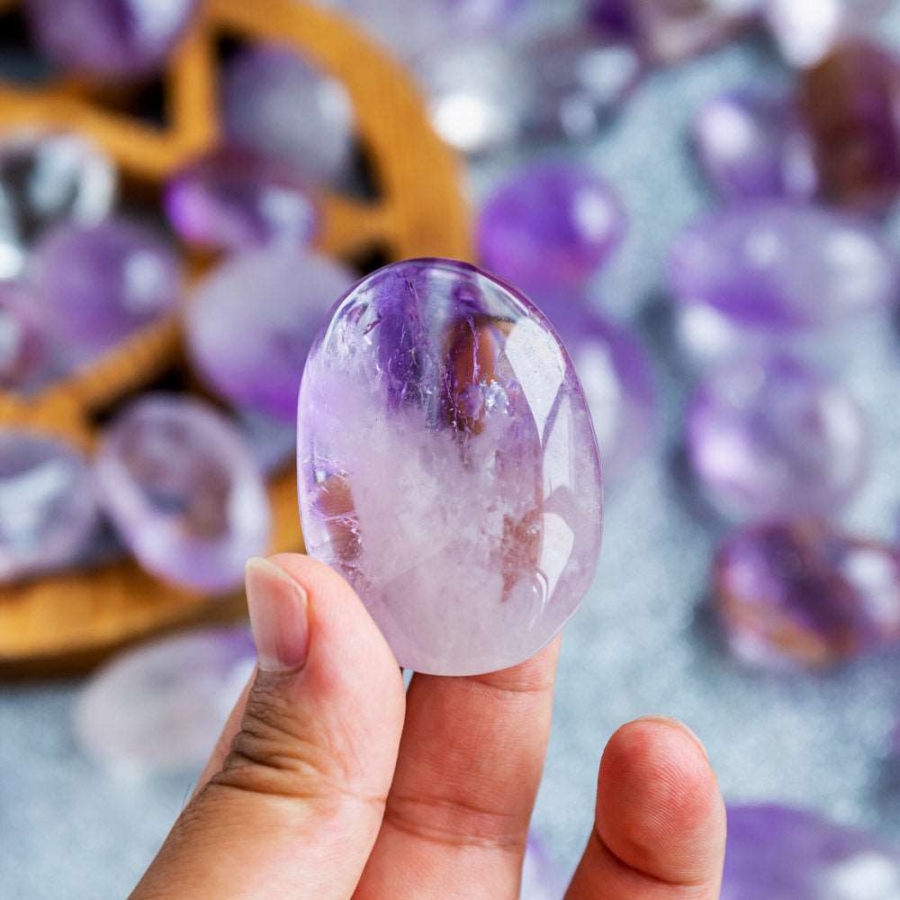 Reikistal Amethyst Palm Stone