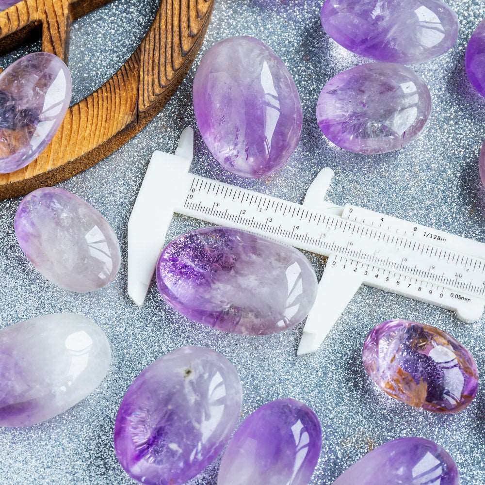 Reikistal Amethyst Palm Stone