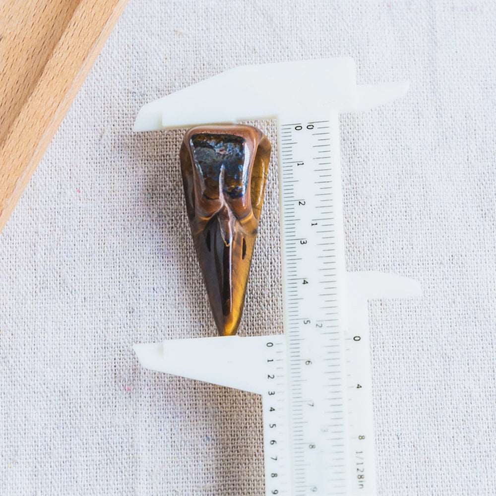 Reikistal 2'' Yellow Tigers Eye Raven Skull