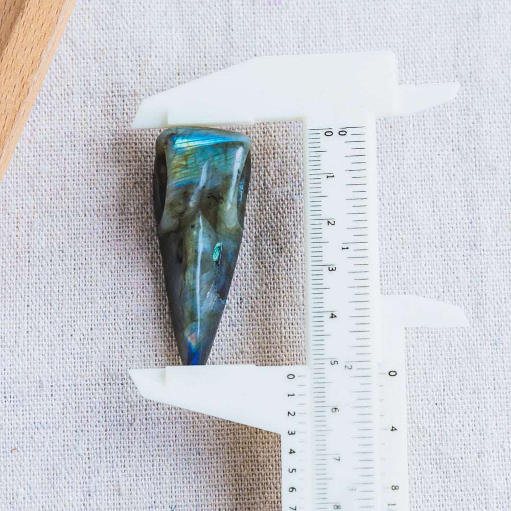 Reikistal 2'' Labradorite Raven Skull