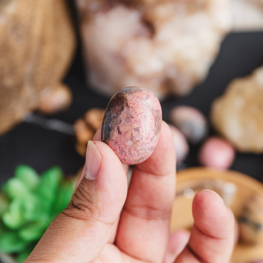 Reikistal Rhodonite Tumbled Stone