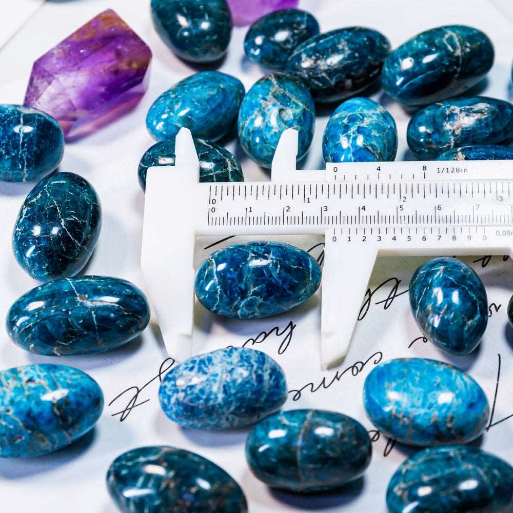 Reikistal Blue Apatite Tumbled Stone