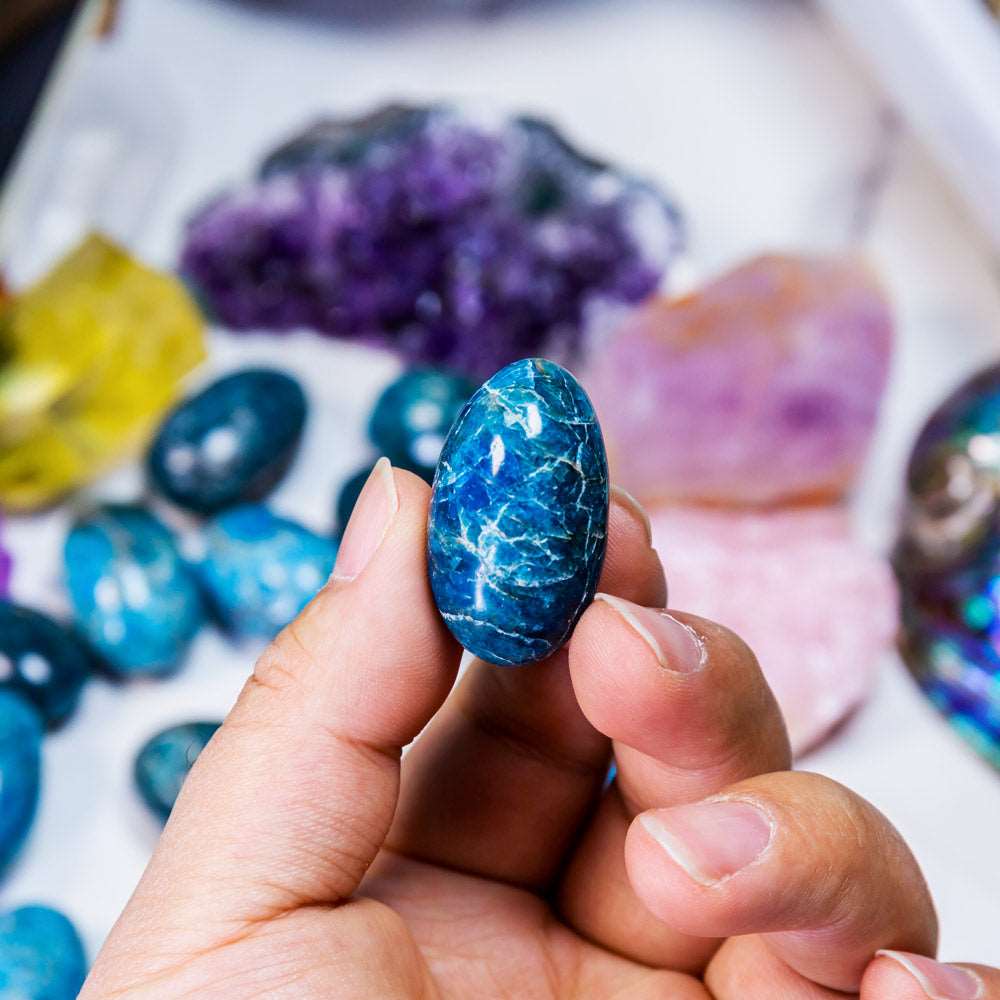 Reikistal Blue Apatite Tumbled Stone