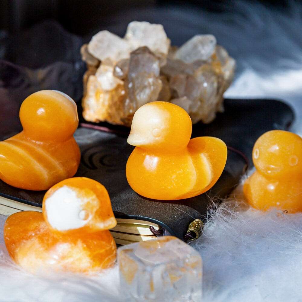 Reikistal 2'' Orange Calcite Duck