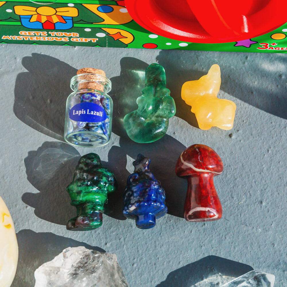 【Christmas】 Gachapon With Natural Crystal Carvings