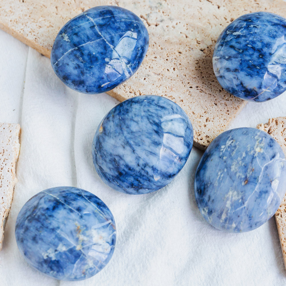 Reikistal Blue Opal Palm Stone