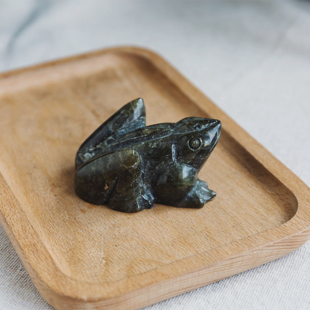 Reikistal Labradorite Frog