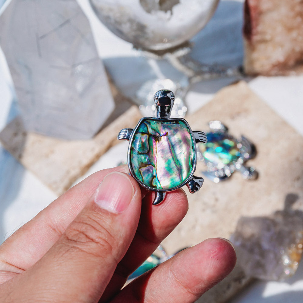 Reikistal Colorful Abalone Shell Pendant