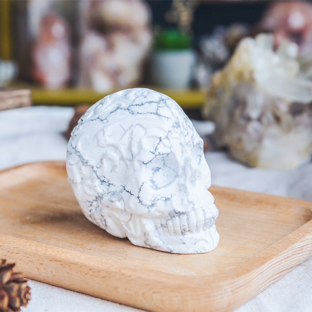 Reikistal Howlite Skull