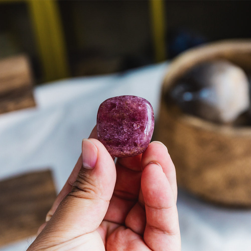 Reikistal Red Strawberry Quartz Tumbled Stone