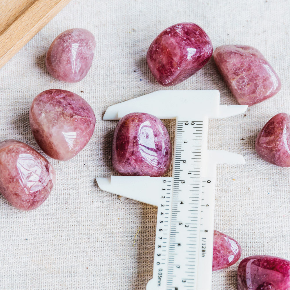 Reikistal Red Strawberry Quartz Tumbled Stone