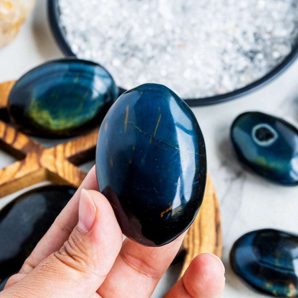 Reikistal Blue Tigers Eye Palm Stone