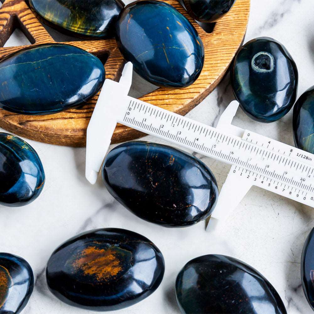 Reikistal Blue Tigers Eye Palm Stone