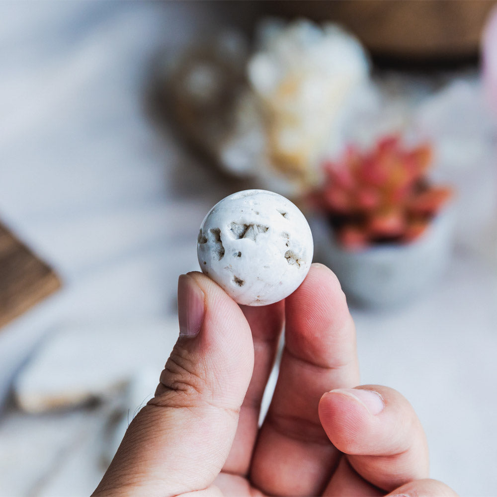 Reikistal White Sphalerite Ball