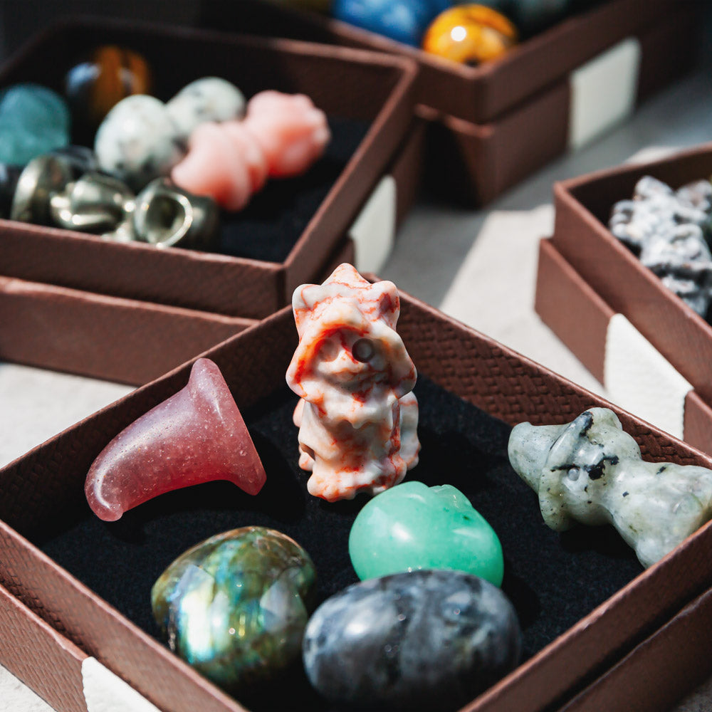 Reikicrystal Halloween Miniature Carving Gift Box - Natural Crystal