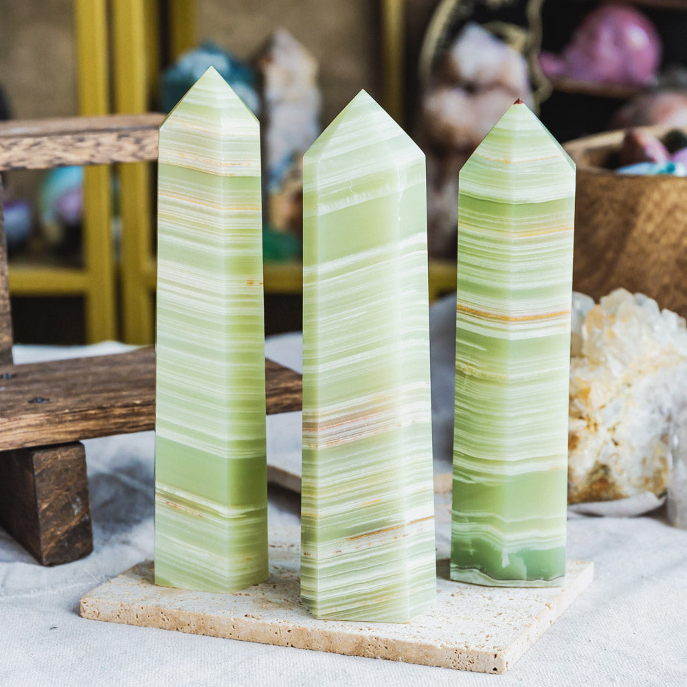 Reikistal Pistachio Calcite Tower