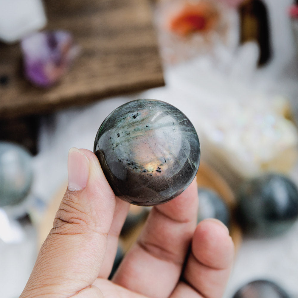 Reikistal Labradorite Ball