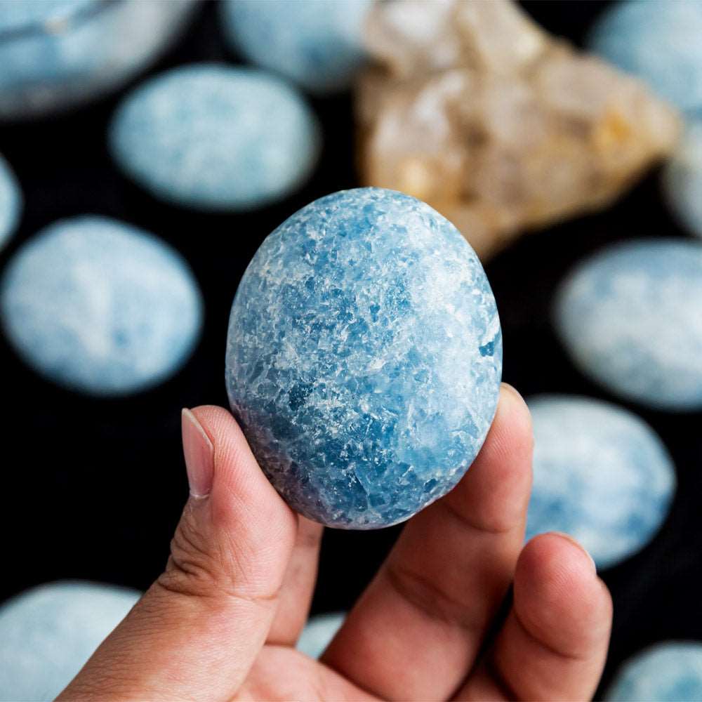 Reikistal Blue Calcite Palm Stone