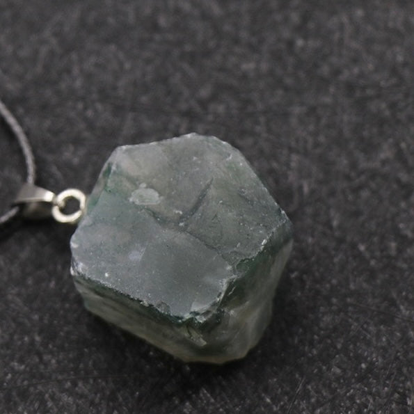 Reikicrystal Irregular Crystal Stone Wire-Wrapped Pendant Necklace