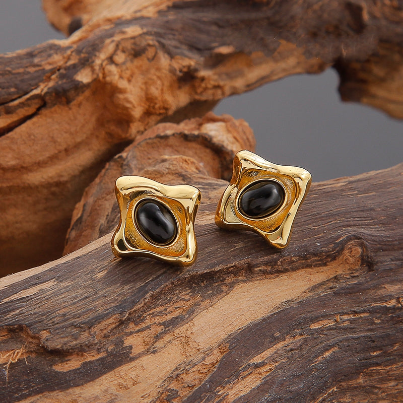 Reikistal Black Onyx Ear Stud