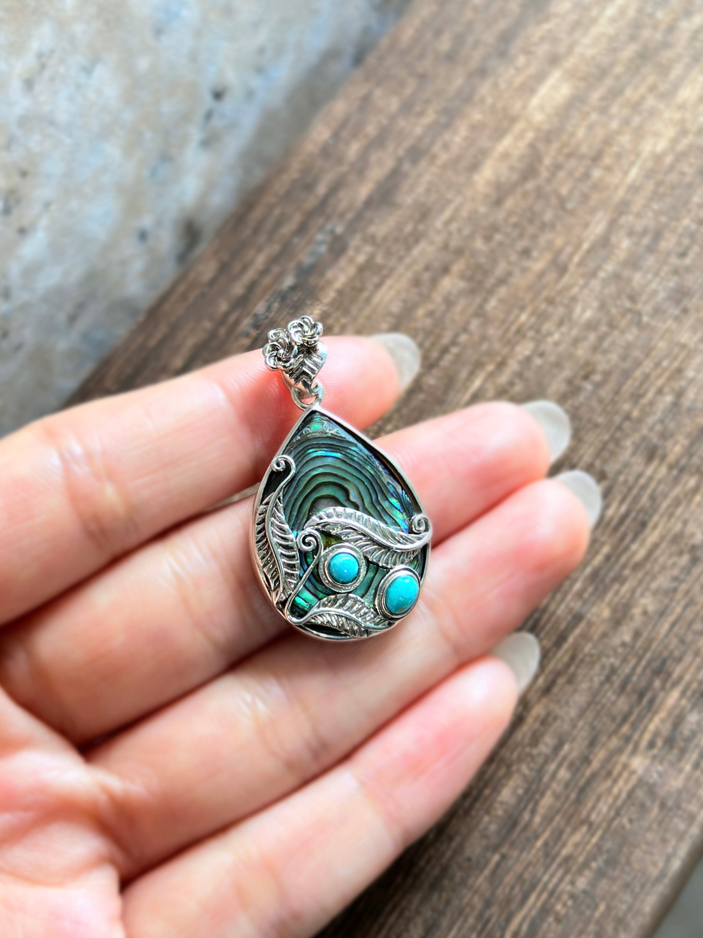 Reikistal【Handmade Custom】 Abalone Shell Pendant