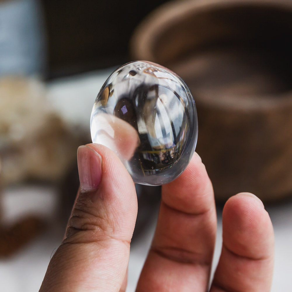 Reikistal Clear Quartz Palm Stone