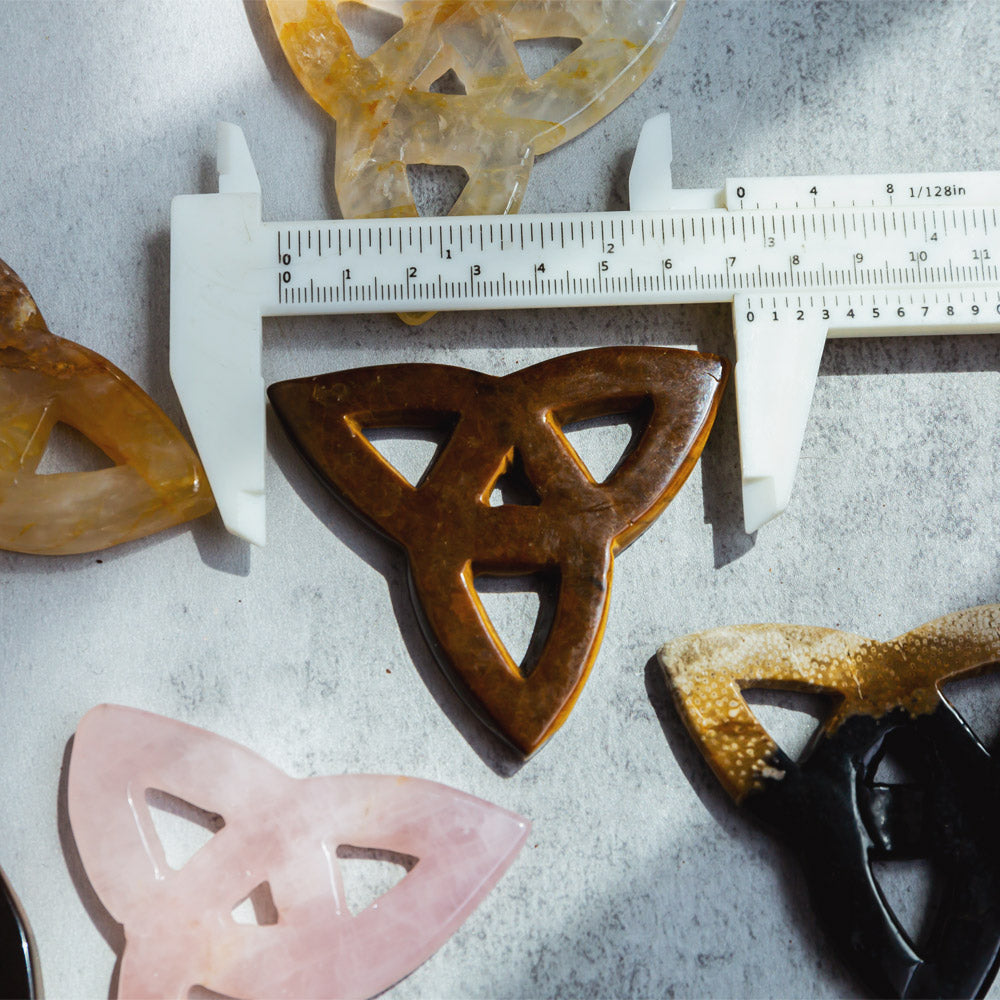 Reikistal Crystal Triangular Knot