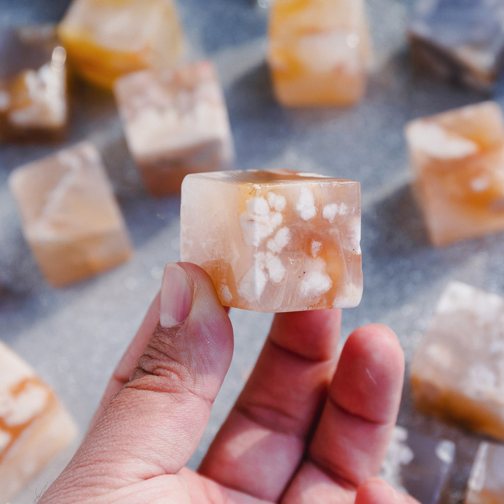 Reikistal Flower Agate Cube