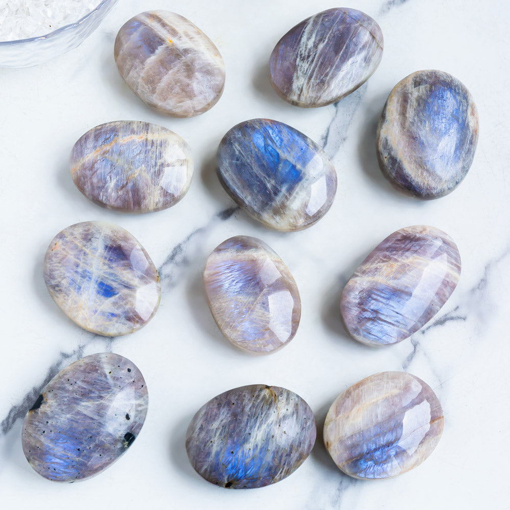 Reikistal Rainbow Moonstone Palm Stone