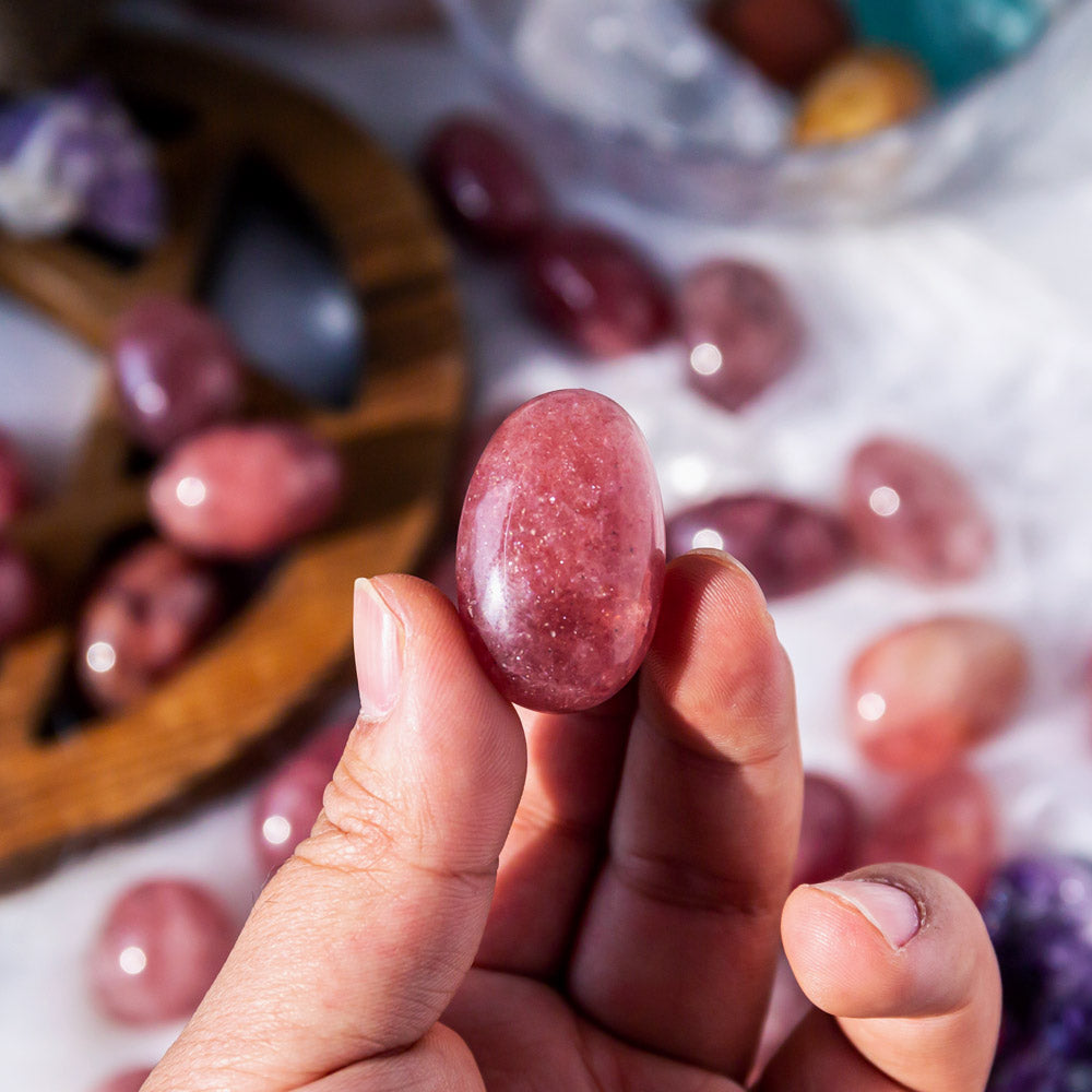 Reikistal Strawberry Quartz Tumbled Stone