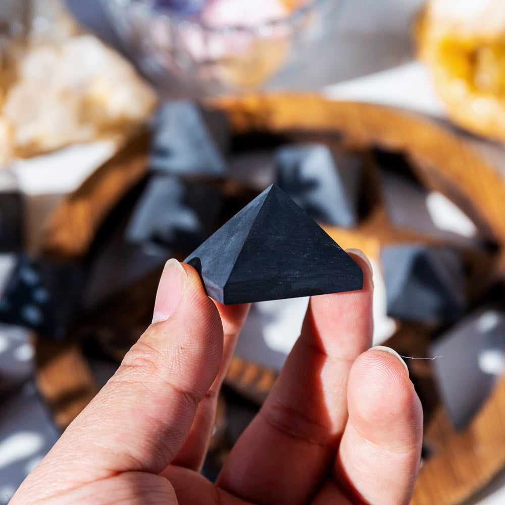 Reikistal Shungite Pyramid