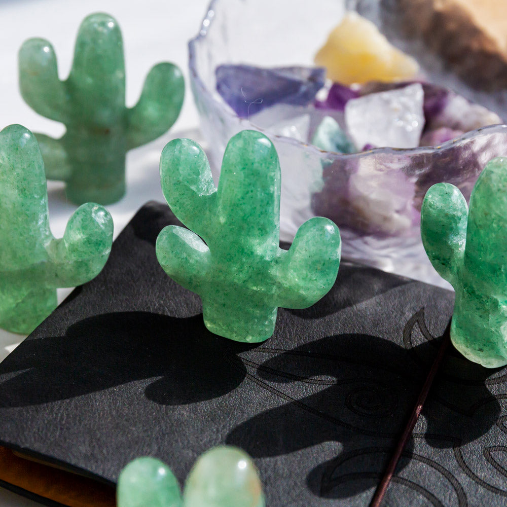 Reikistal Green Strawberry Quartz Cactus