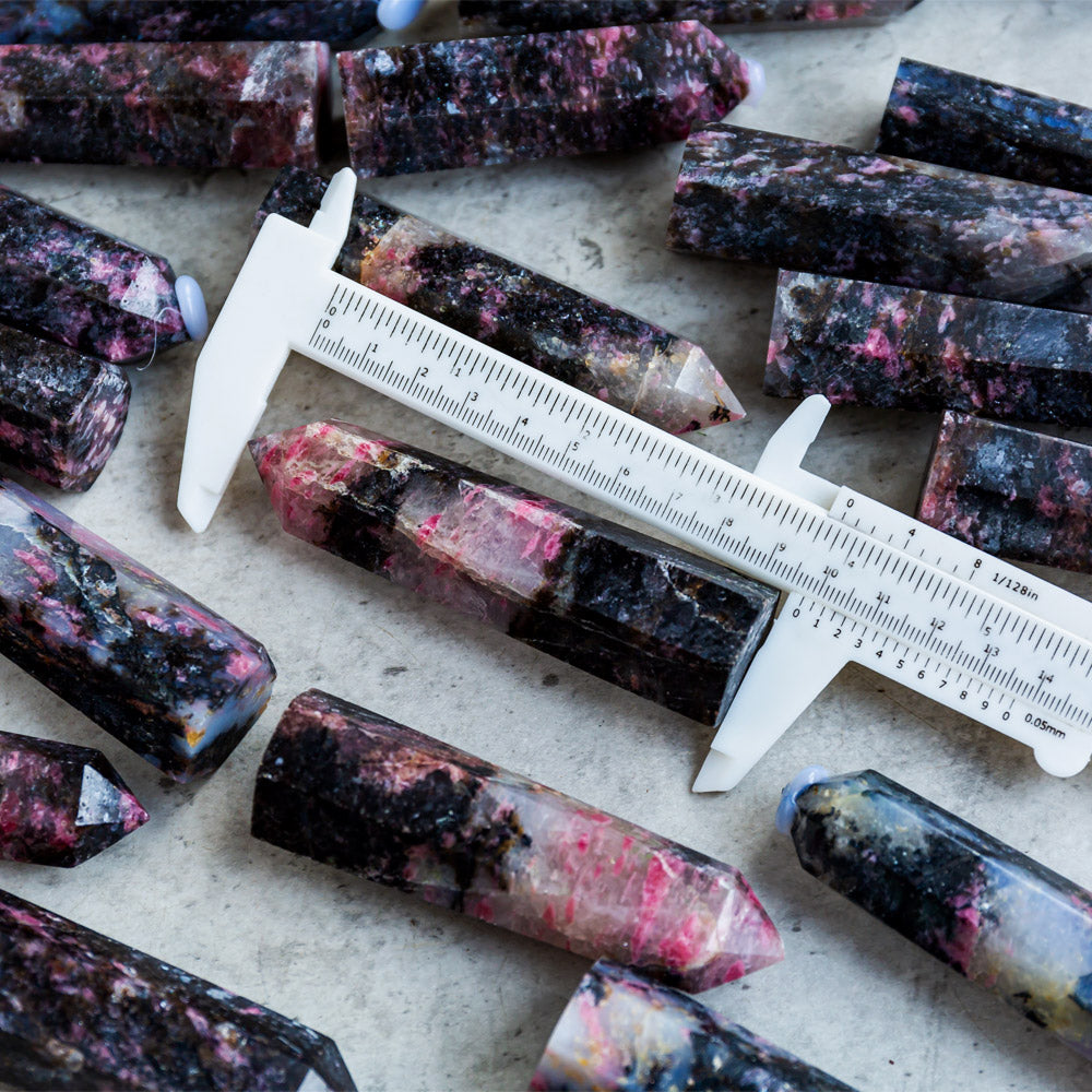 Reikistal Rhodonite In Clear Quartz Point