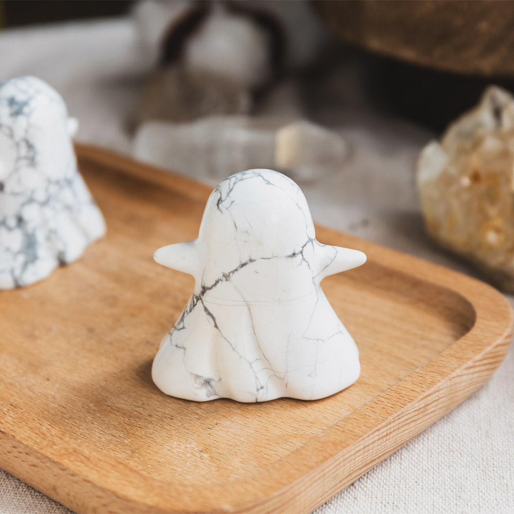 Reikistal Howlite Ghost