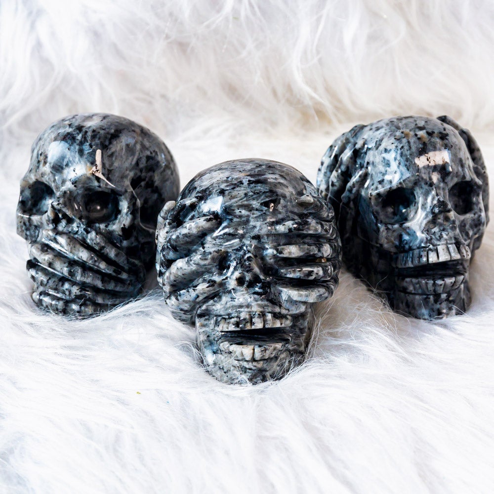 Reikistal Larvikite Skull Combination Combination (See no evil Speak no evil Hear no evil)