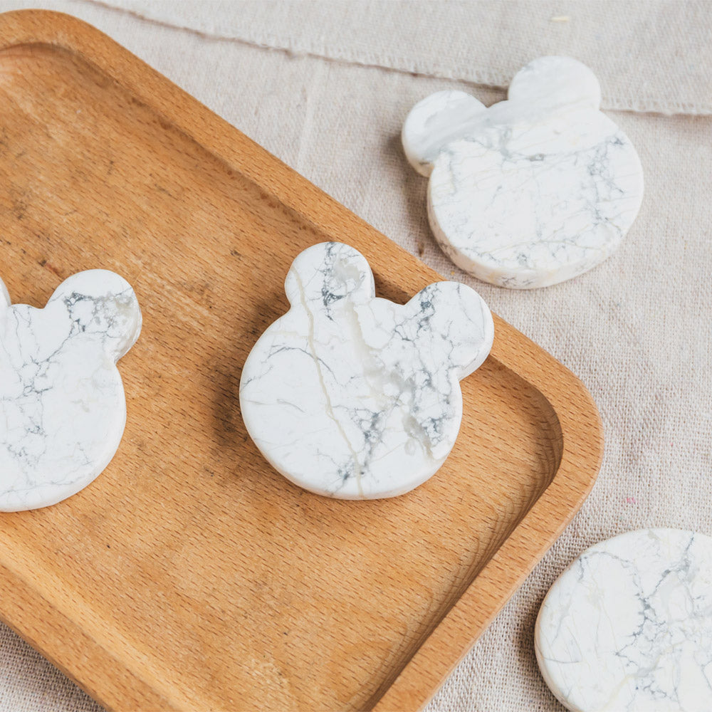 Reikistal Howlite Bear Slice