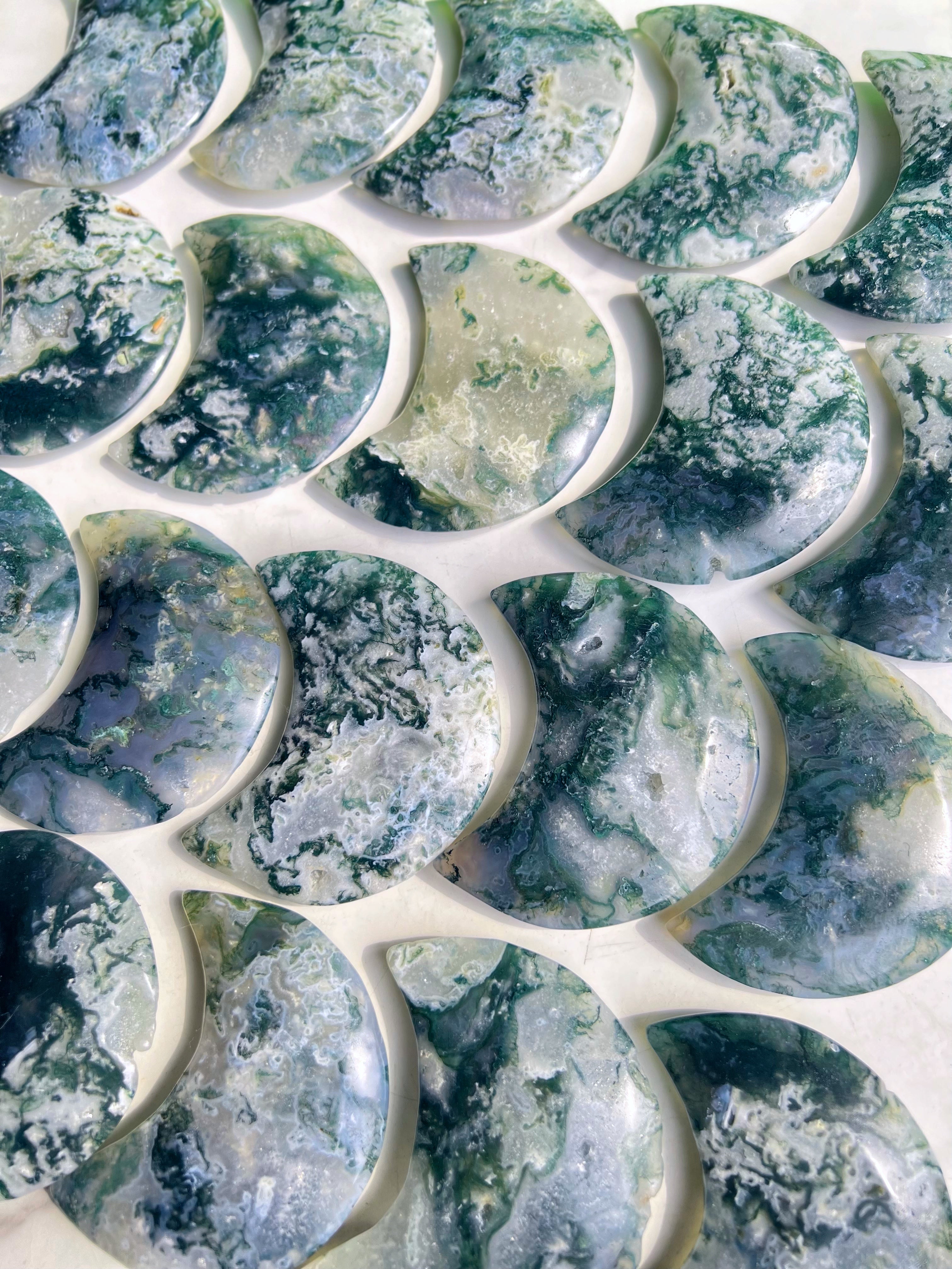 Reikistal Moss Agate Moon