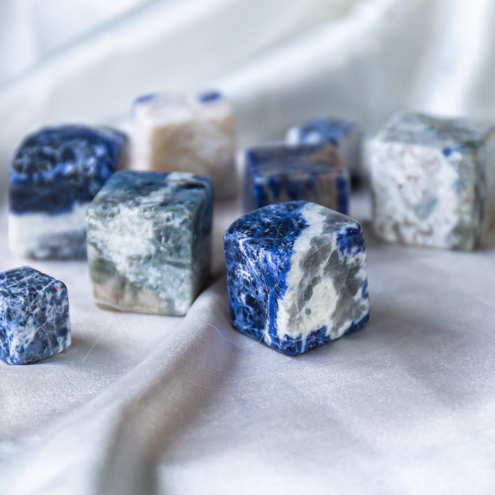 Reikistal Blue Sodalite Cube