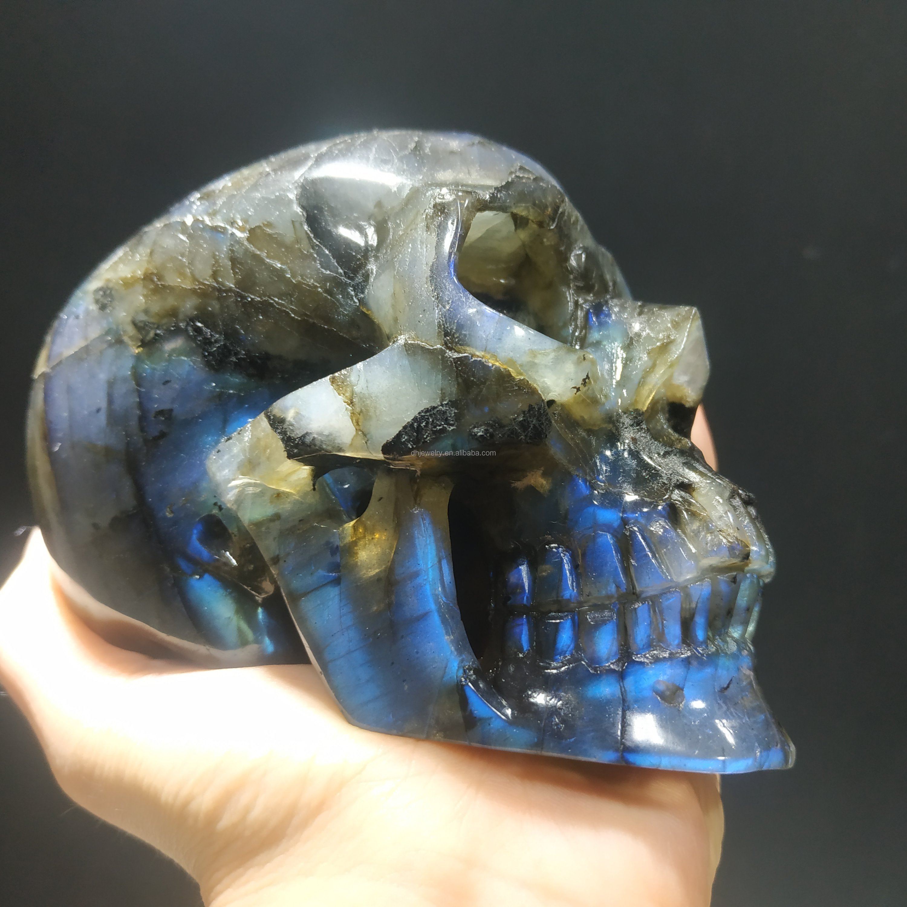 Reikistal Labradorite Skull