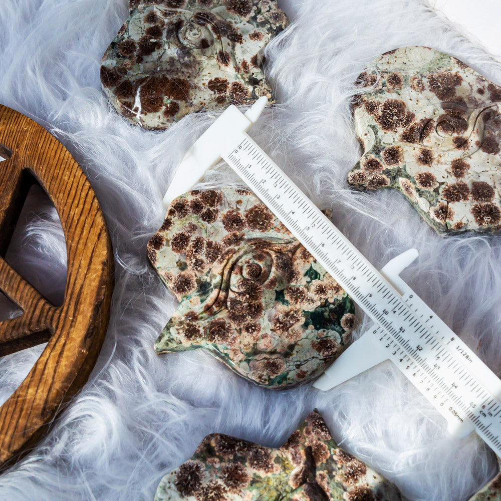 Reikistal Russia Flower Agate Hamas Hand