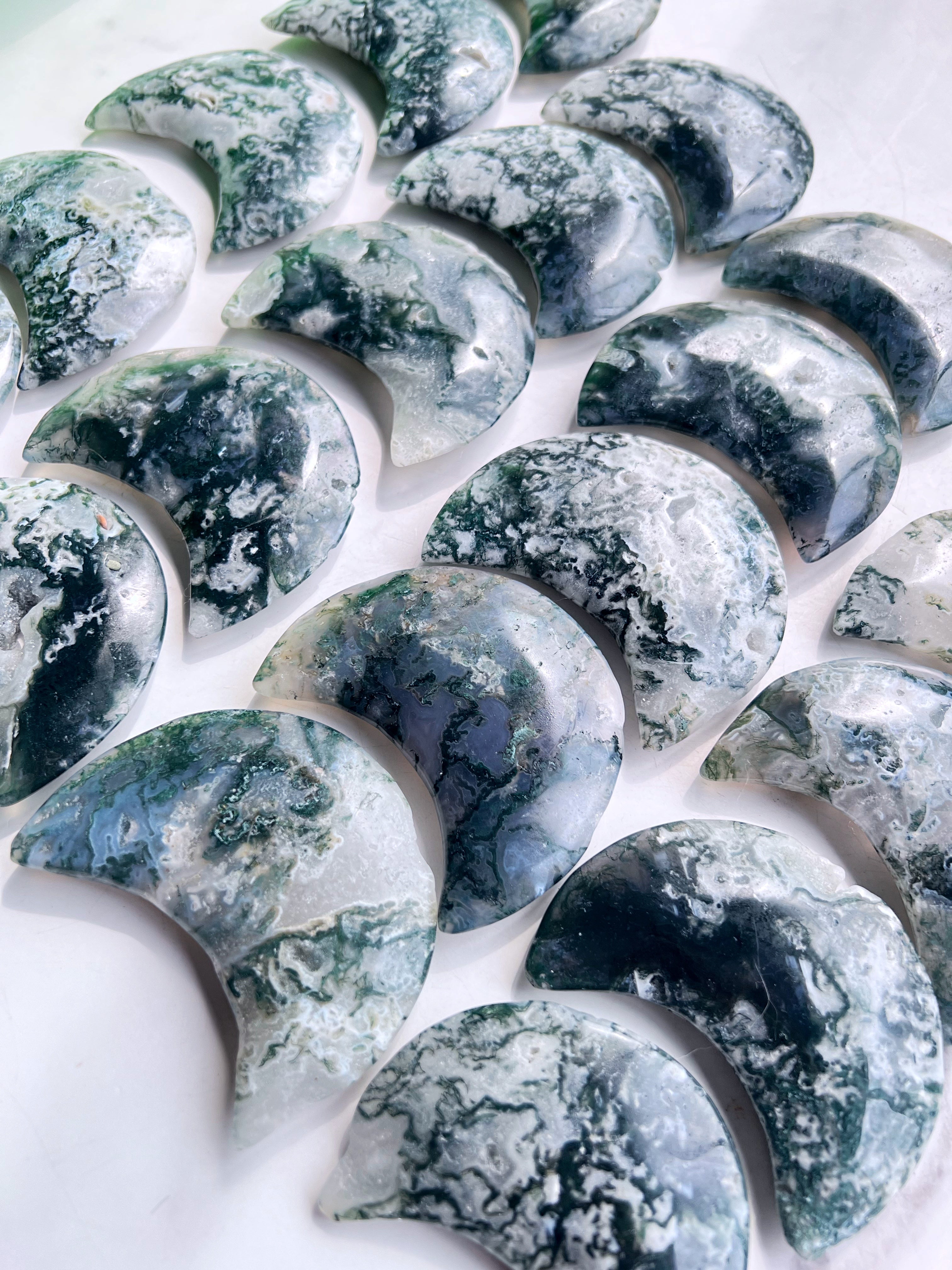 Reikistal Moss Agate Moon