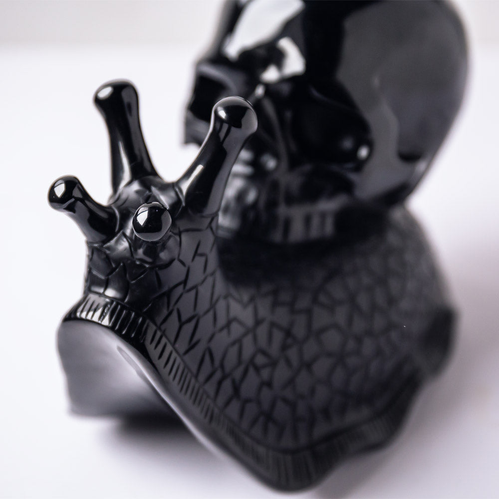 Reikistal Obsidian Snail Skull