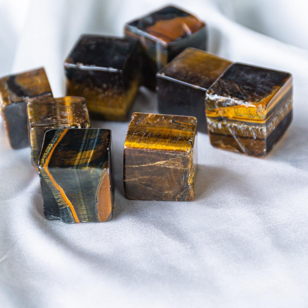 Cube d’yeux de tigre Reikistal