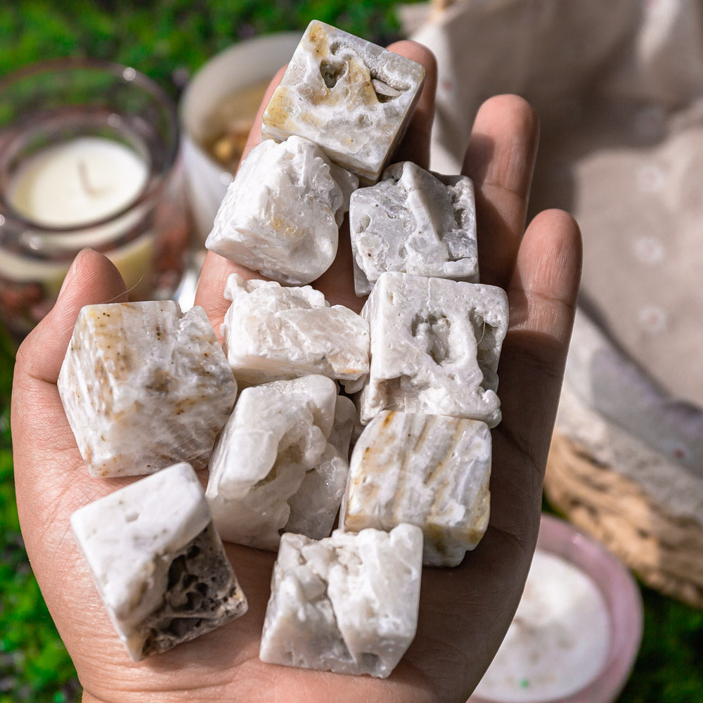 Reikistal White Sphalerite Cube