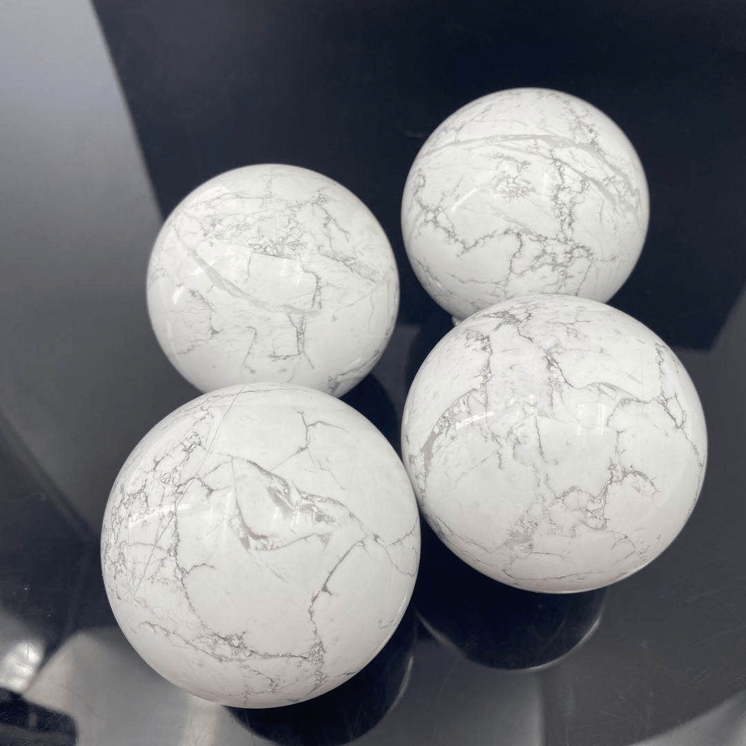 Reikistal Howlite Sphere