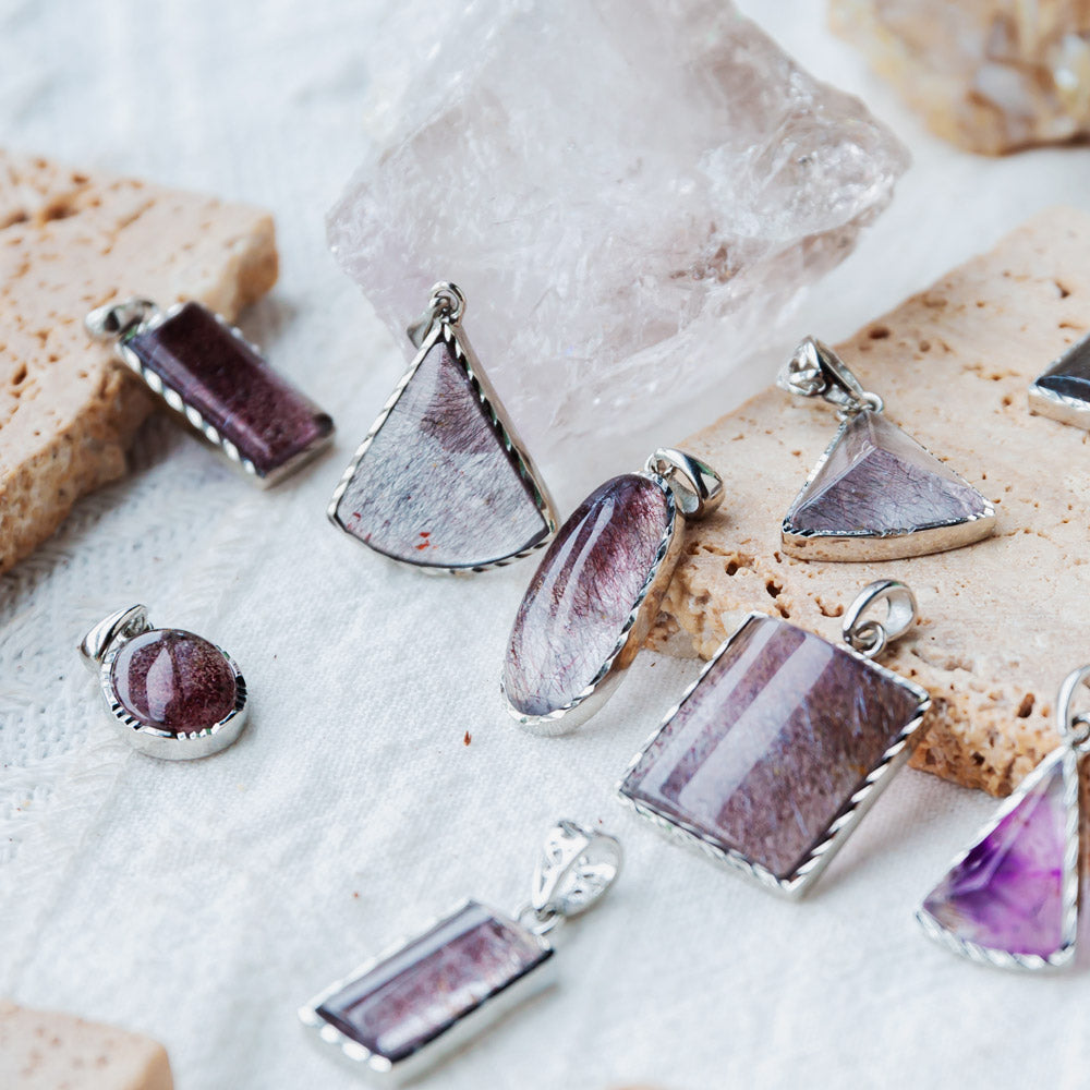 How to choose a crystal pendant