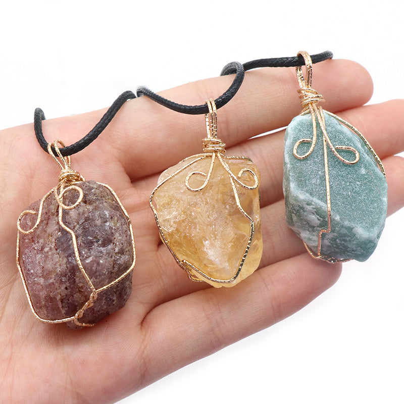 Reikicrystal Irregular Raw Stone Wire-Wrapped Pendant Necklace