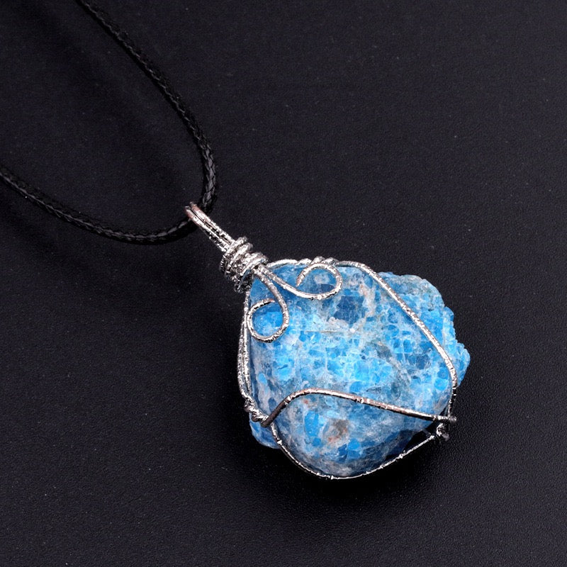 Reikicrystal Irregular Raw Stone Wire-Wrapped Pendant Necklace