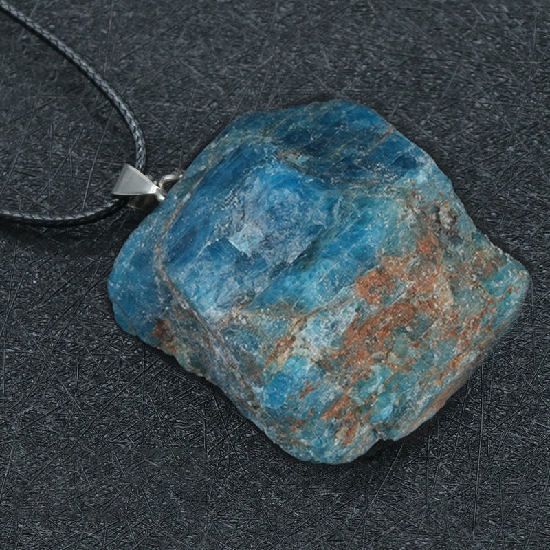 Reikicrystal Irregular Raw Stone Wire-Wrapped Pendant Necklace